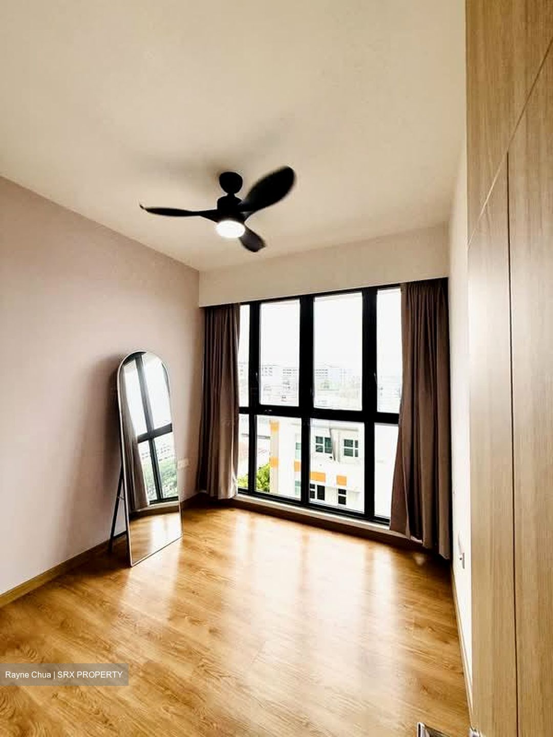 Hundred Palms Residences (D19), Condominium #588034801